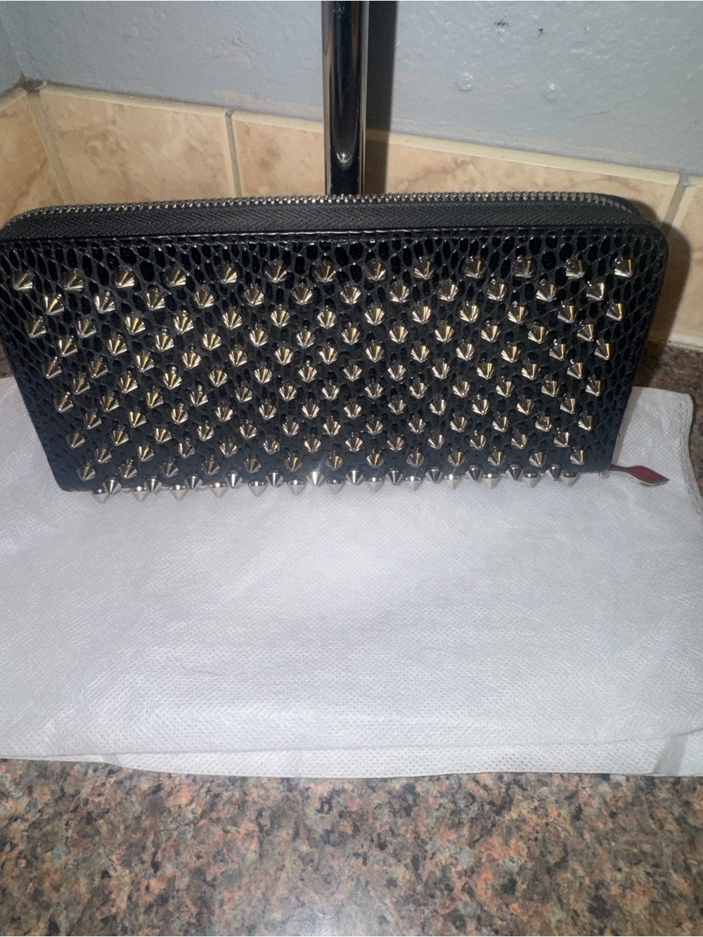 Christian Louboutin lizard print spike Zip Wallet 💎pristine💎 - Picture 2 of 8